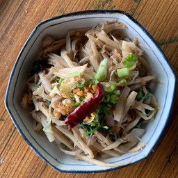 ยำหน่อไม้ส้ม