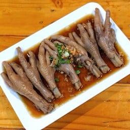 ขาไก่ตุ๋น