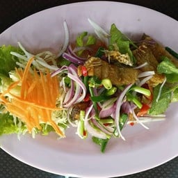 ยำปลาสลิด