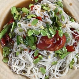 มันนี่ตำแซ่บ ถนนตัดใหม่