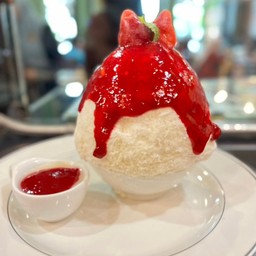 บิงซูนมสดลาวาเบอร์รี่