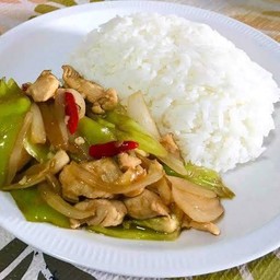 ฟรีท็อปปิ้ง ผัดพริกอ่อนราดข้าว