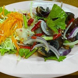 ยำไข่เยี่ยวม้า