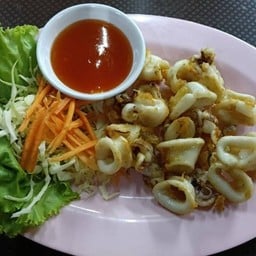 หมึกทอดกระเทียม