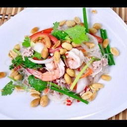 ยําวุ้นเส้นทะเลรวม