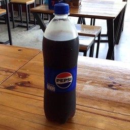 น้ำเป๊ปซี่ขวดใหญ่