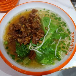 ก๋วยเตี๋ยวเนื้อตุ๋น牛腩面(粉) 
