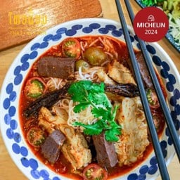 ก๋วยเตี๋ยวน้ำเงี้ยว