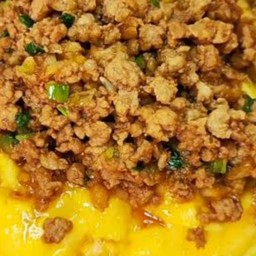 ข้าวไขข้นหมูกระเทียม(หมูสับ)