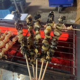 ว.วัชระ กุ้งย่างหมึกย่าง สาขาโคกพาณิช