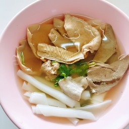 ก๋วยจั๊บพิเศษ