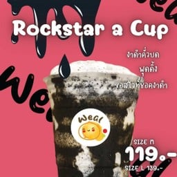 โยเกิร์ตไอศครีมปั่น ผสมซอสงาดำ งาดำคั่วบด และพุดดิ้ง