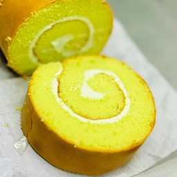 Classic Pandan Roll