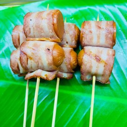 ไส้กรอกพันเบคอน