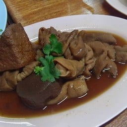 ไส้หมูพะโล้