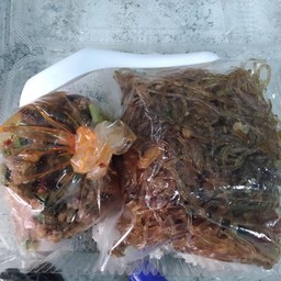 แหนมผัดไข่ + ไข่ดาว(ลูกค้าสามารถเลือกปรับเปลี่ยนเมนูเองได้)