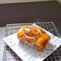 GarlicPan (ขนมปังกระเทียม)