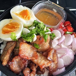 ข้าวขยำหมู