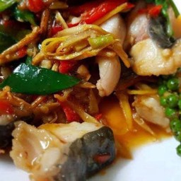 ผัดฉ่าปลาคัง