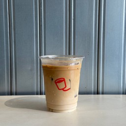 Iced vanilla latte