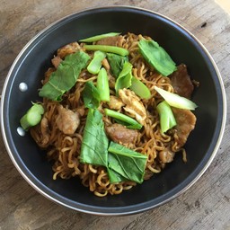 มาม่าผัดซีอิ๊ว