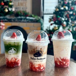 สตรอว์เบอร์รี่ครีมมี่