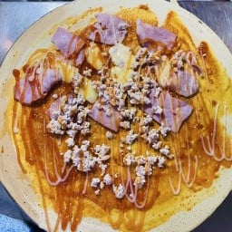 เครปใส้แตก by ดารินทร์