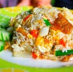 ข้าวผัดปลาสลิด