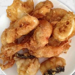 กุ้ง-หมึกชุบแป้งทอด