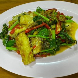 ผัดฉ่าปลากระพง