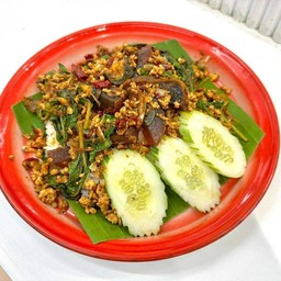 [เจมส์กระเพราถาด] ข้าวกระเพราไข่เยี่ยวม้า