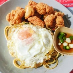 สปาเก็ตตี้ผัดกะเพราพริกแห้งซี้ดปาก🍝
