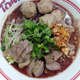 ก๋วยเตี๋ยวเนื้อ โกเด้ง
