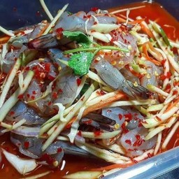 ยำมะม่วงกุ้งสด