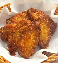 ปีกไก่สไปซี่ทอด6ชิ้น