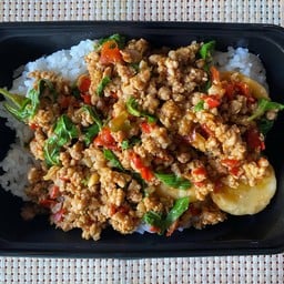 ข้าวกระเพราเต้าหู้หมูสับ