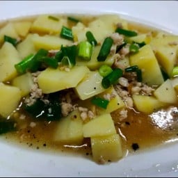 มันฝรั่งผัดหมูสับ