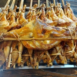 ไก่ย่างเขาสวนกวาง 1ตัว อร่อยมากๆ