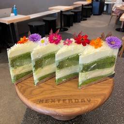 Coconut matcha cake