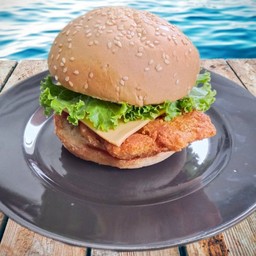 เบอร์เกอร์์ชีสไก่กรอบสไปซี่