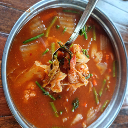 แกงส้มกุ้งผักรวม