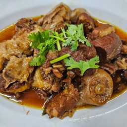 พะโล้หมูตุ๋น