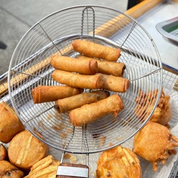 ปอเปี๊ยะวุ้นเส้น 6 ชิ้น