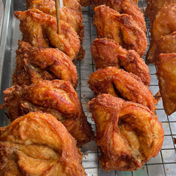 ไก่ทอดหาดใหญ่ (โภคิน) น้ำจิ้มรสแจ๋ว วชิรธรรม53