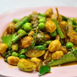 ผัดเผ็ดเนื้อปลากราย