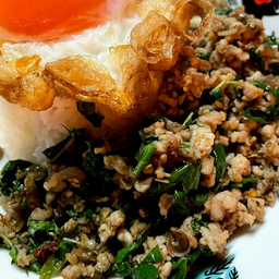 ข้าวผัดกะเพราหมูสับ LINE MAN