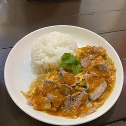 ข้าวหน้าไข่นัวเนื้อ