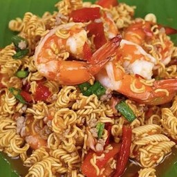 ยำมาม่า