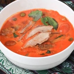 แกงเผ็ดเป็ดย่าง