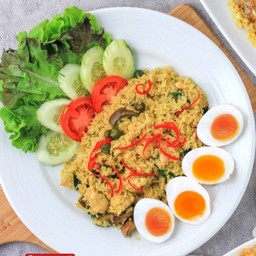 ข้าวผัดเขียวหวานไก่ M 